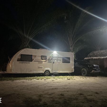 מלון Khao Sok National Park Khaosok August Freedom Camp מראה חיצוני תמונה