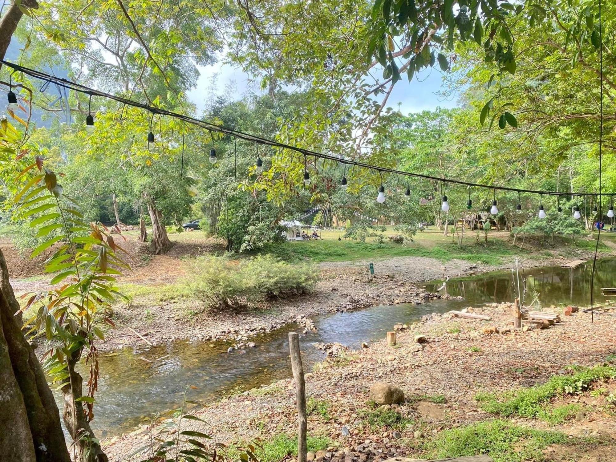 מלון Khao Sok National Park Khaosok August Freedom Camp מראה חיצוני תמונה