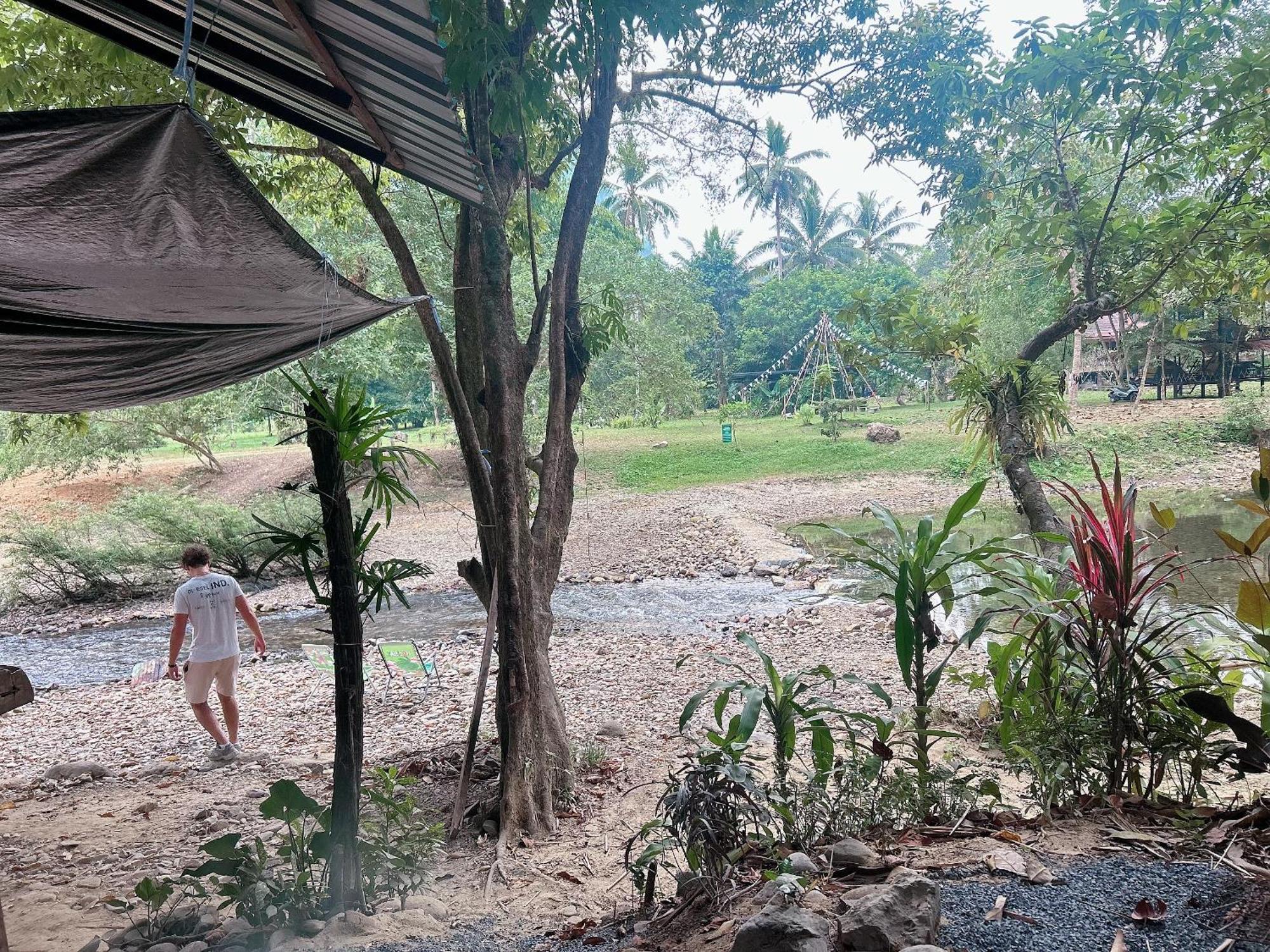 מלון Khao Sok National Park Khaosok August Freedom Camp מראה חיצוני תמונה