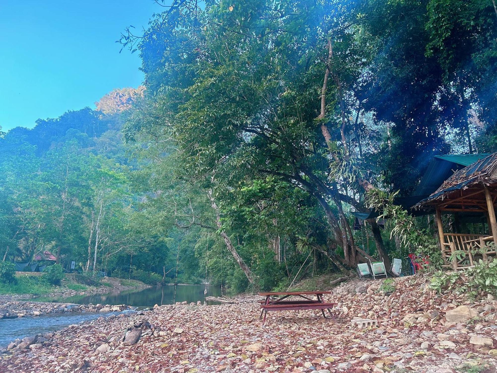 מלון Khao Sok National Park Khaosok August Freedom Camp מראה חיצוני תמונה