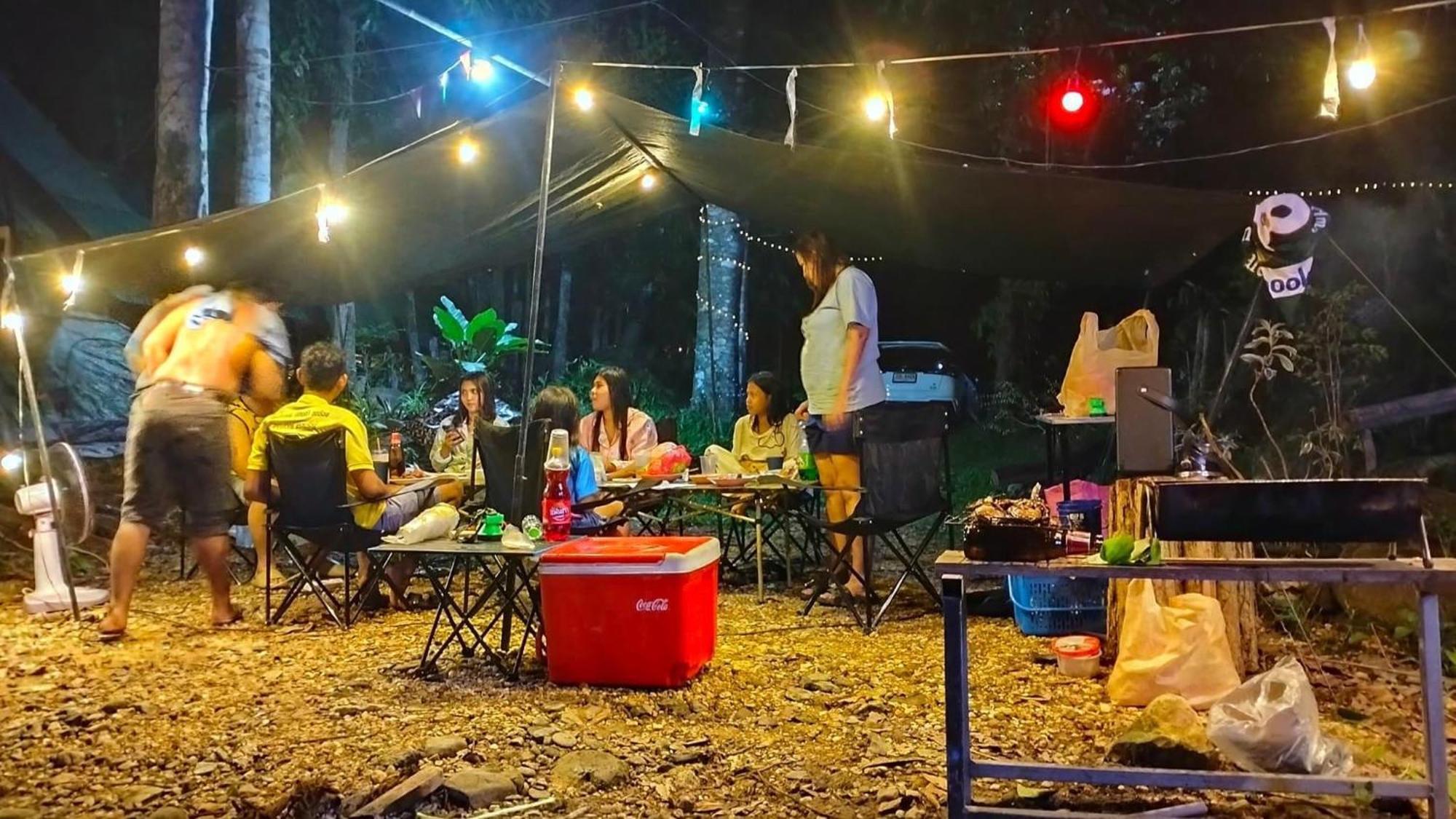 מלון Khao Sok National Park Khaosok August Freedom Camp מראה חיצוני תמונה
